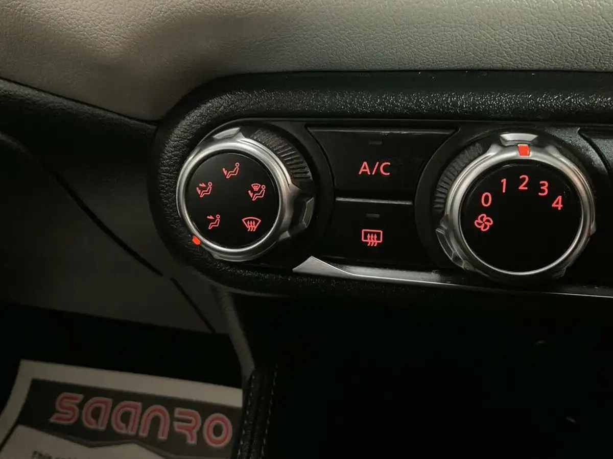 2021-nissan-micra-10-ig-t-acenta-big-44
