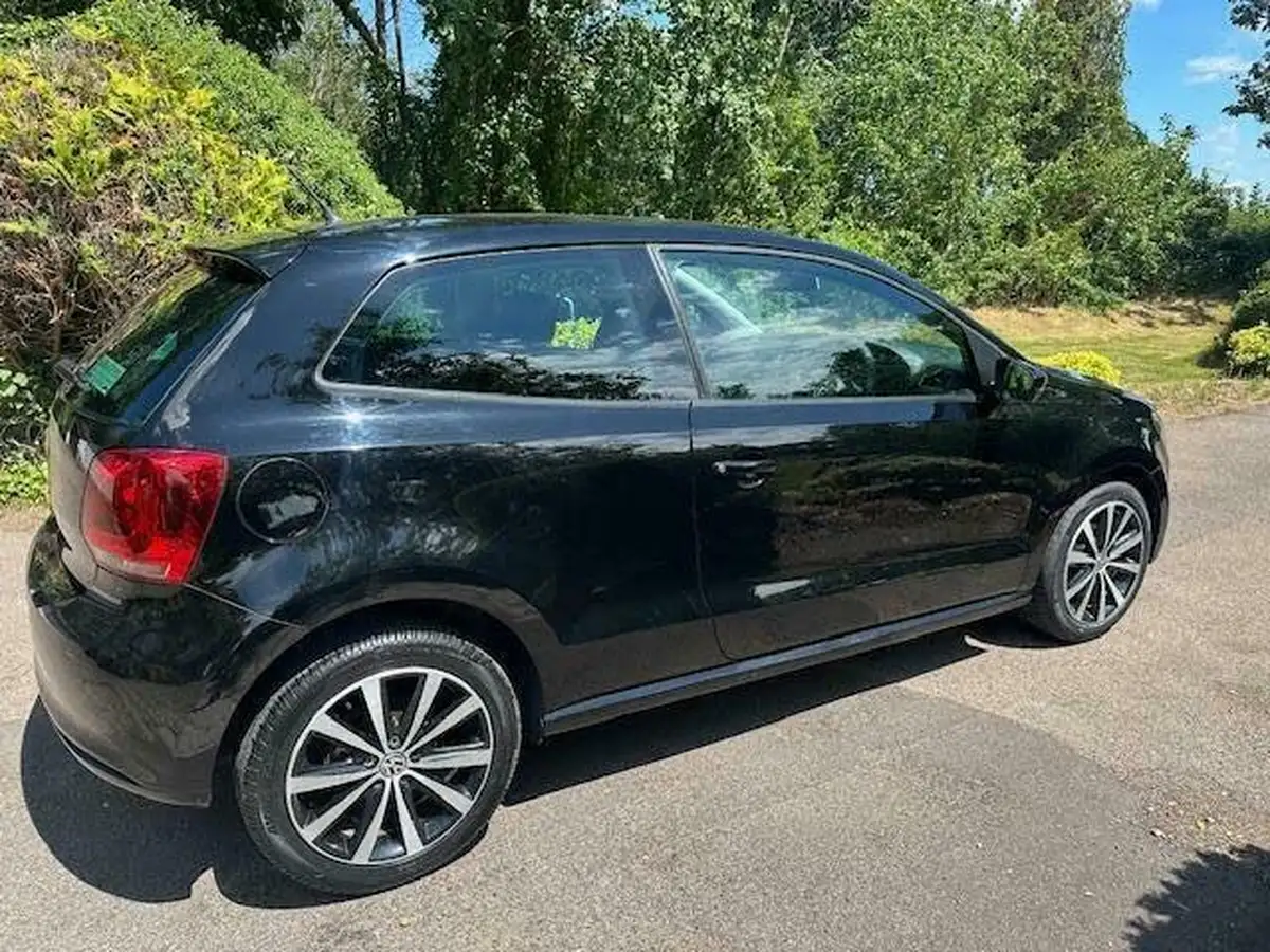 2012-volkswagen-polo-12-match-60ps-3d-big-5
