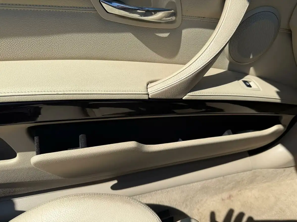 2009-bmw-3-series-20td-320d-m-sport-convertible-2d-big-55