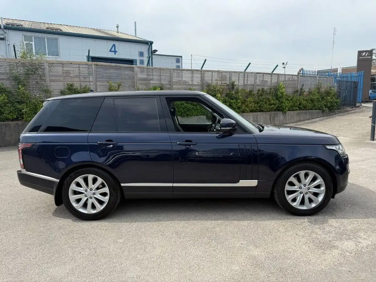 2016-land-rover-range-rover-30tdv6-vogue-30td-v6-awd-big-11