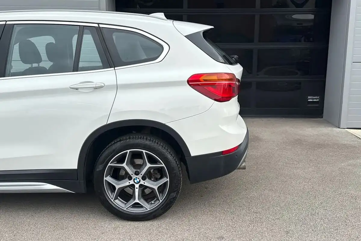 2017-bmw-x1-20-xdrive20i-xline-big-31