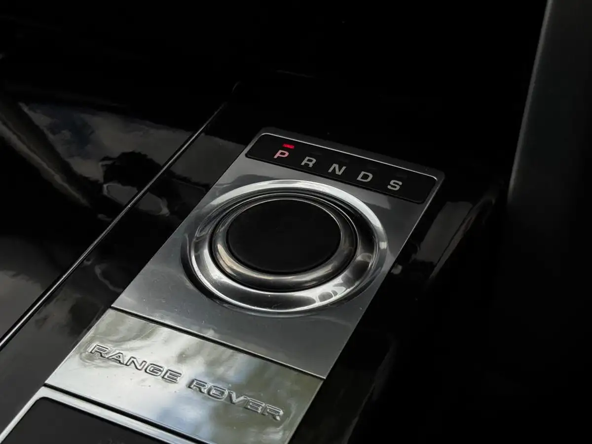 2013-land-rover-range-rover-44-sdv8-autobiography-big-42