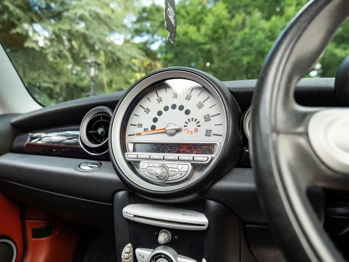 2008-mini-cooper-16td-cooper-d-110bhp-big-20