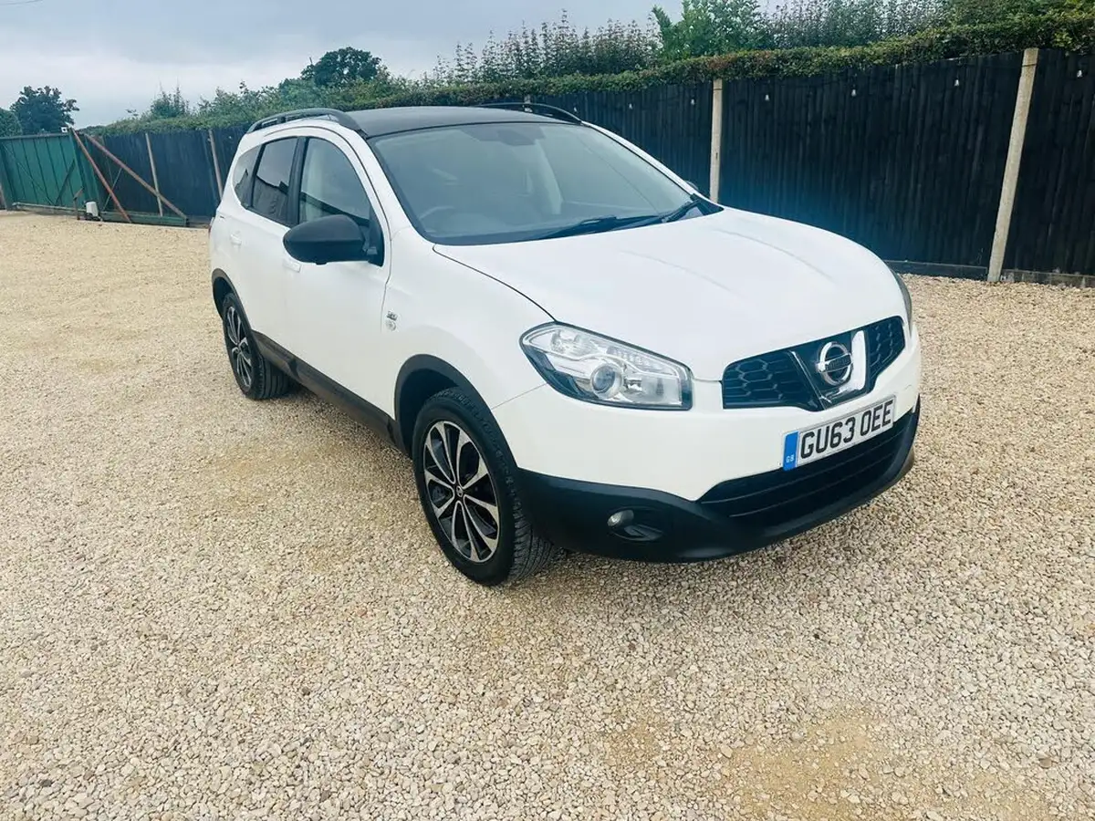 2013-nissan-qashqai2-15td-360-big-2