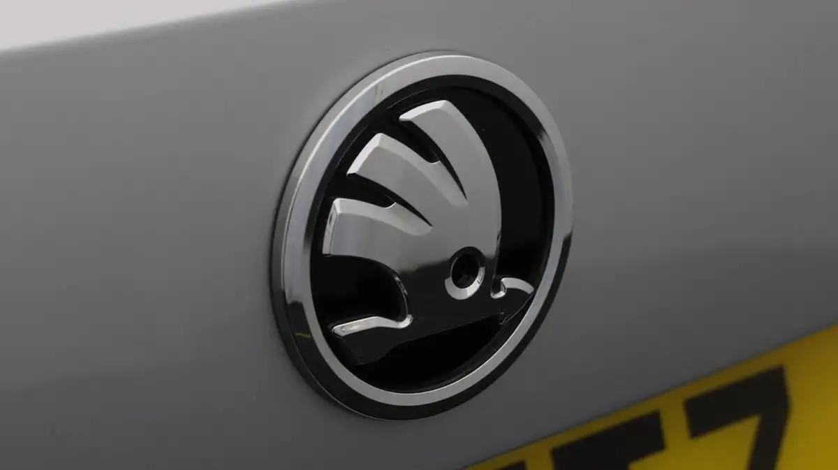 2019-skoda-karoq-20-tsi-sportline-big-21