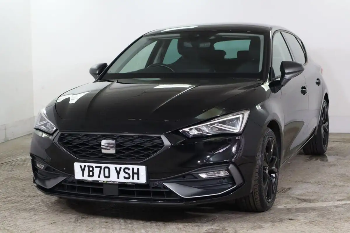 2021-seat-leon-15-etsi-fr-hatchback-big-5