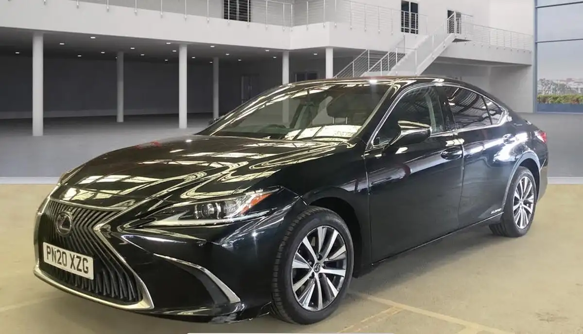 2020-lexus-es-300h-25-es-215bhp-rear-privacy-glass-big-1