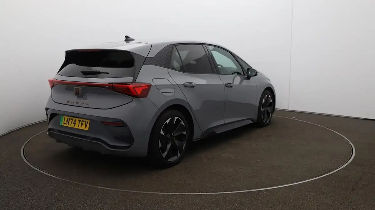 2024-cupra-born-e-v2-edition-big-52