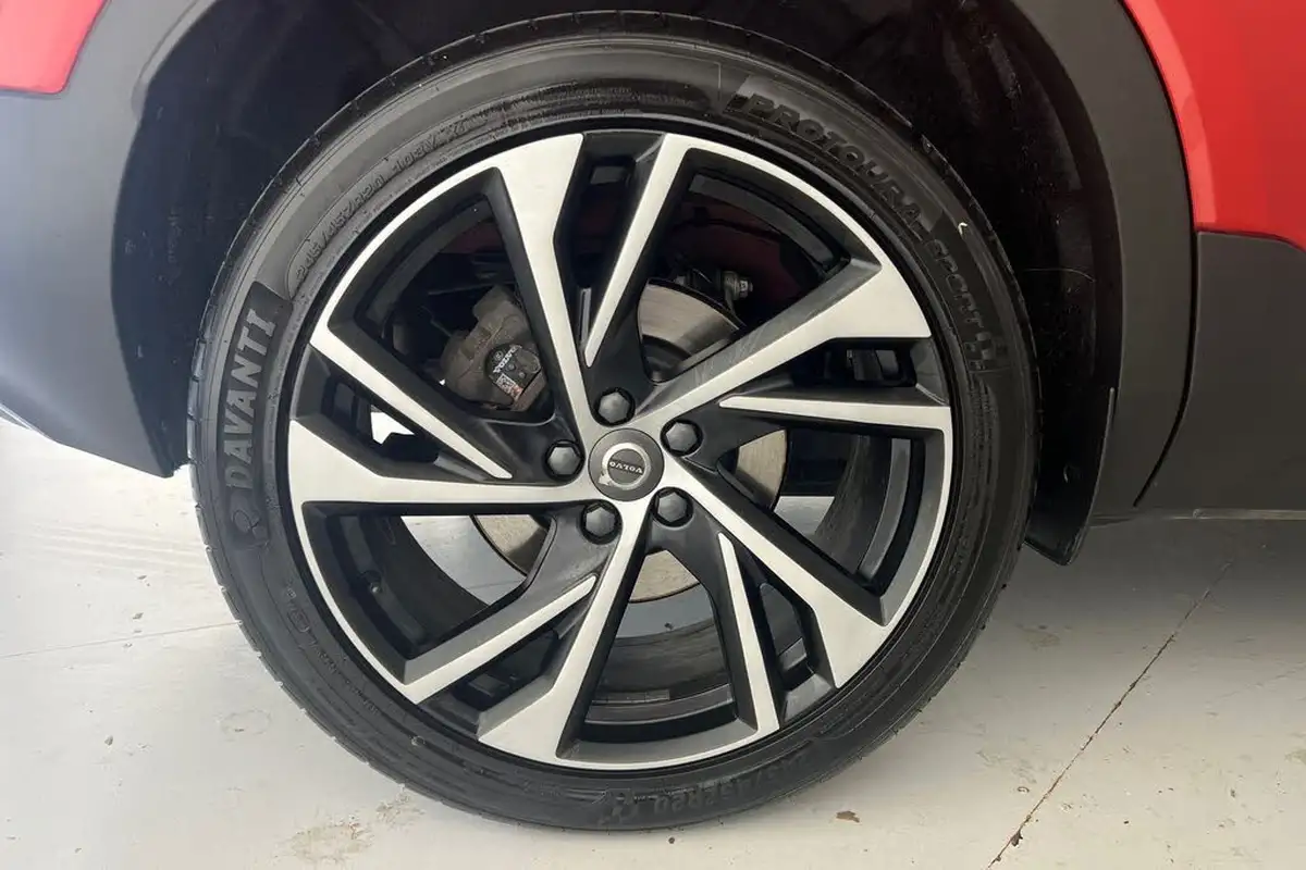 2021-volvo-xc40-20-b5-r-design-pro-250bhp-geartronic-big-23