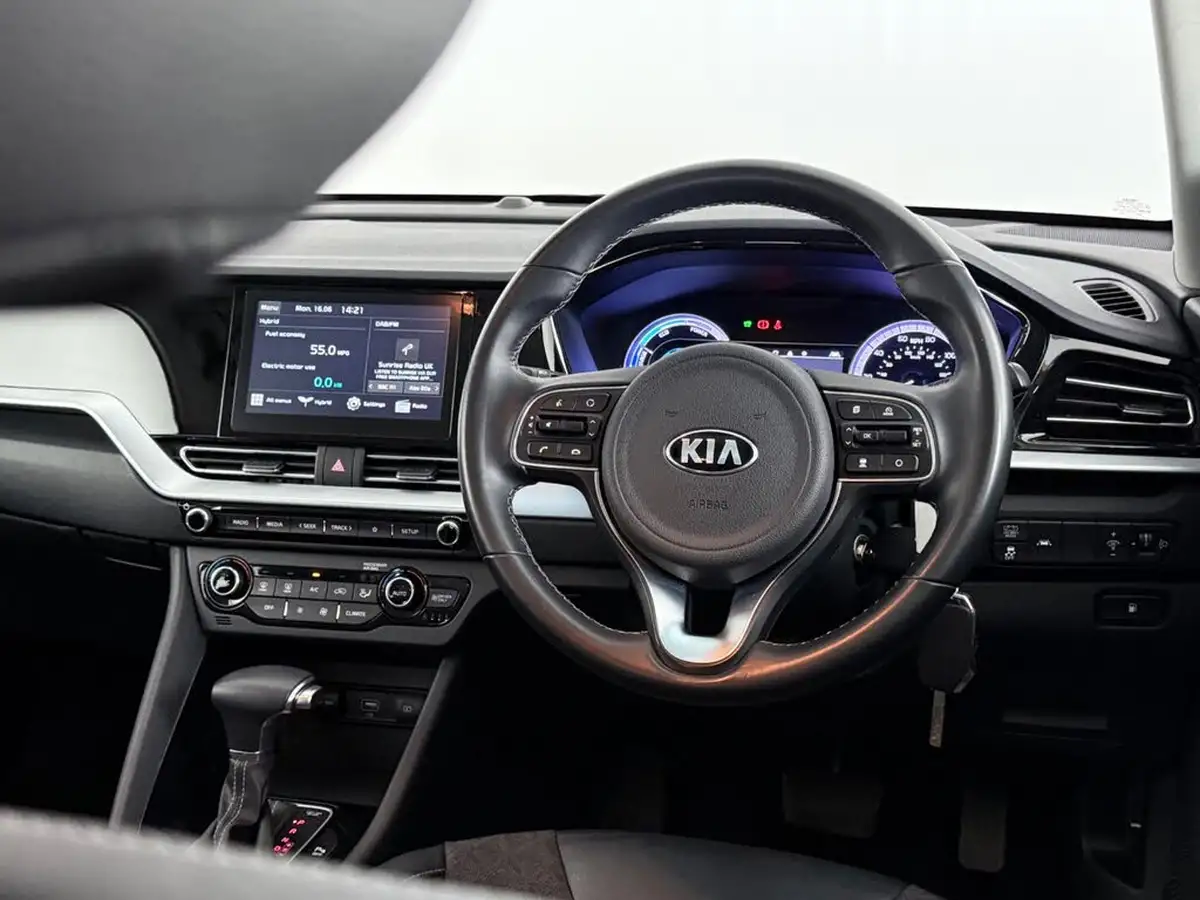 2020-kia-niro-16-gdi-2-big-13