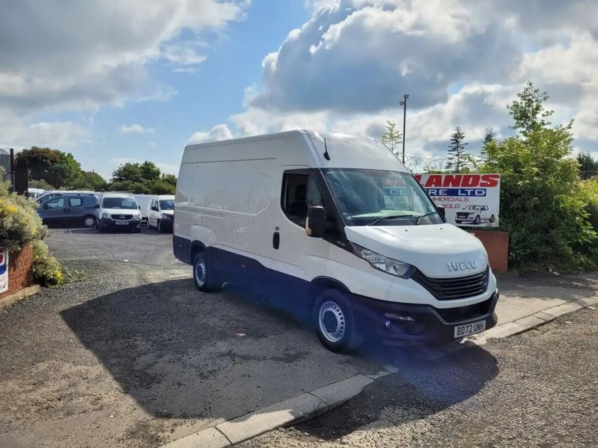 2023-iveco-daily-s-class-23td-35s14v-business-3520mm-h2-136pseu6dt-big-0