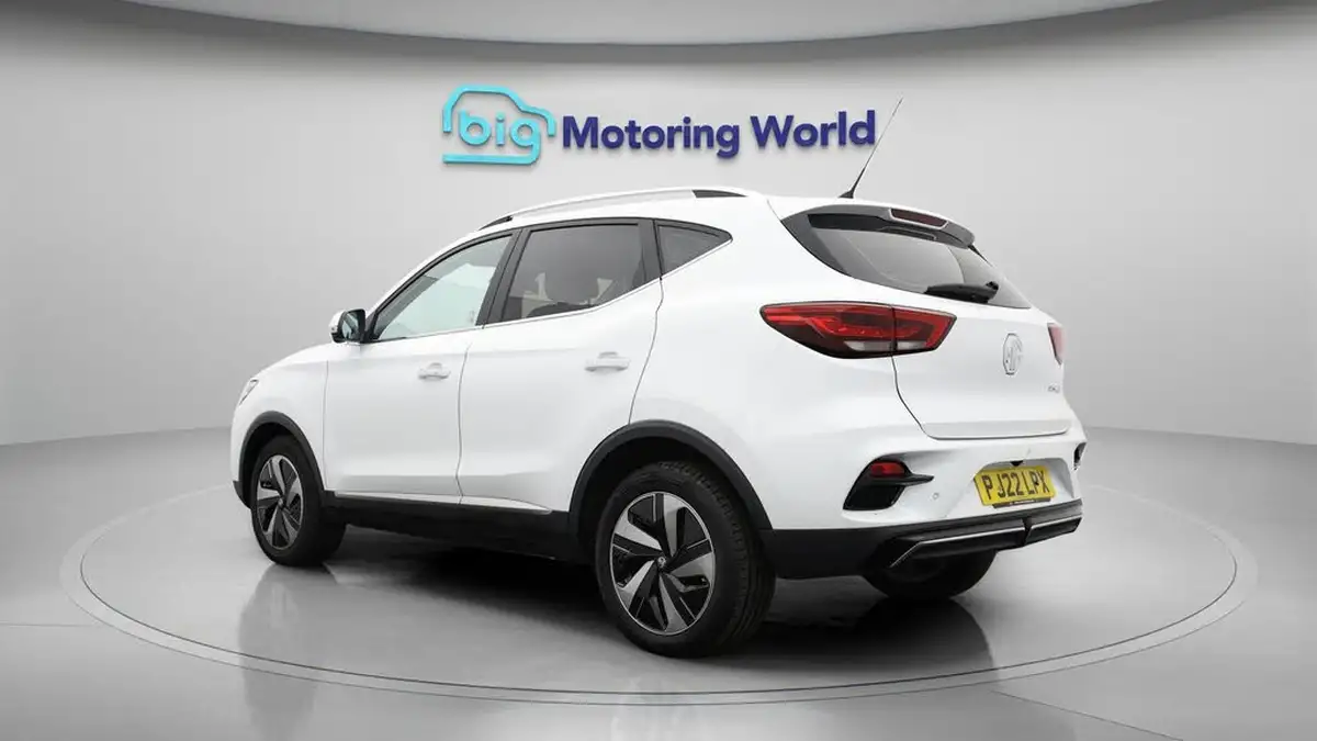 2022-mg-zs-suv-e-trophy-ev-156ps-long-range-big-5