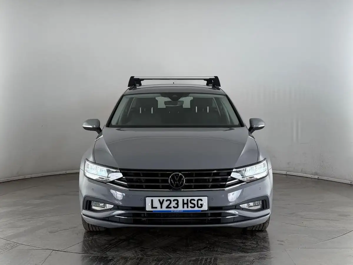 2023-volkswagen-passat-15-tsi-se-nav-big-6