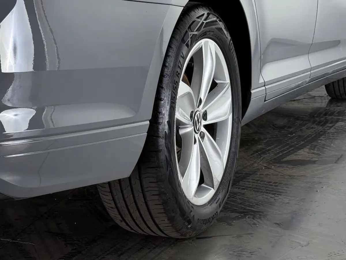 2023-volkswagen-passat-15-tsi-se-nav-big-10