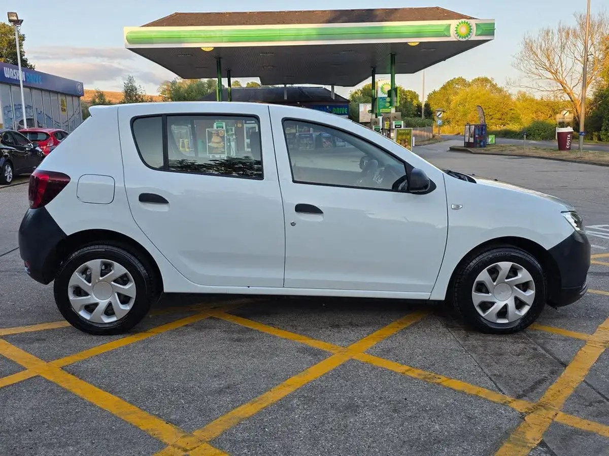 2017-dacia-sandero-10-sce-access-big-7