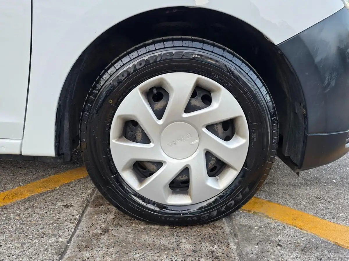 2017-dacia-sandero-10-sce-access-big-31