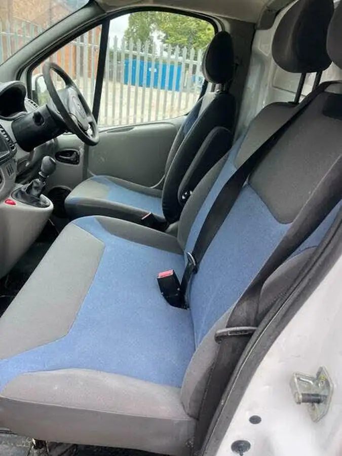 2014-renault-trafic-20dci-sl27dci-115-sport-big-26