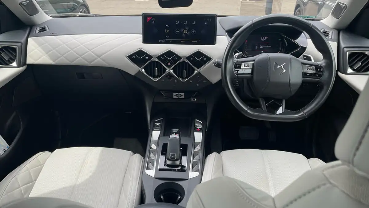 2019-ds-ds-3-crossback-12-puretech-prestige-130ps-eat8-big-3