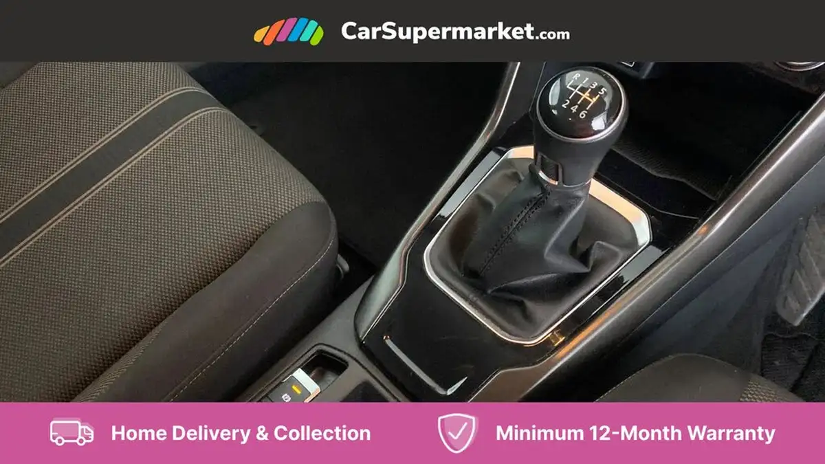 2019-volkswagen-t-roc-15-tsi-se-big-28