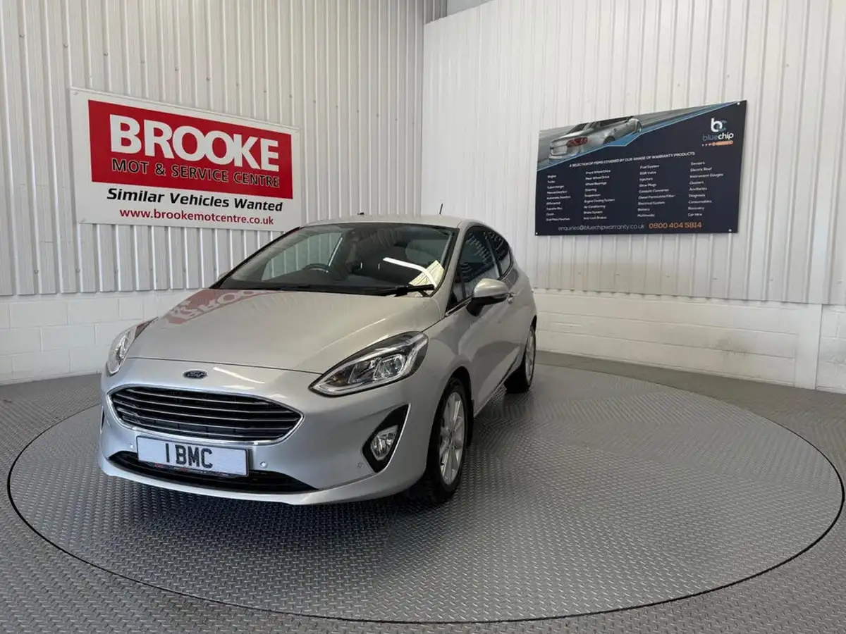 2018-ford-fiesta-10t-titanium-100ps-3d-auto-big-2