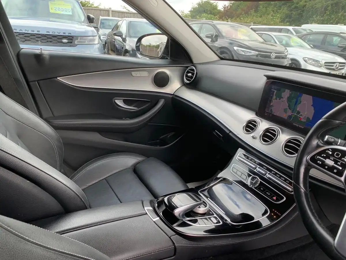 2019-mercedes-benz-e-class-20d-e220d-se-ss-saloon-4d-big-24