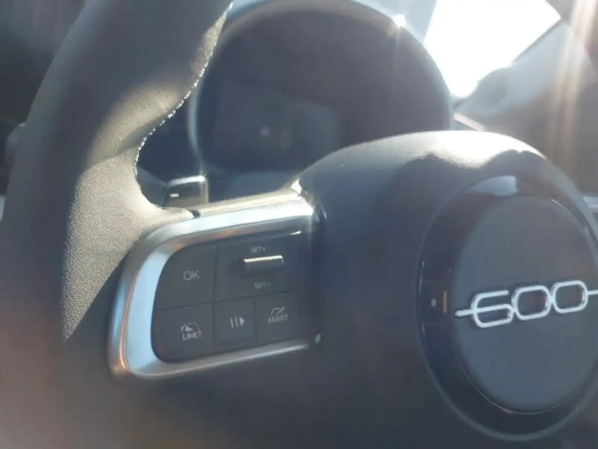 2025-fiat-600-12-136bhp-big-15
