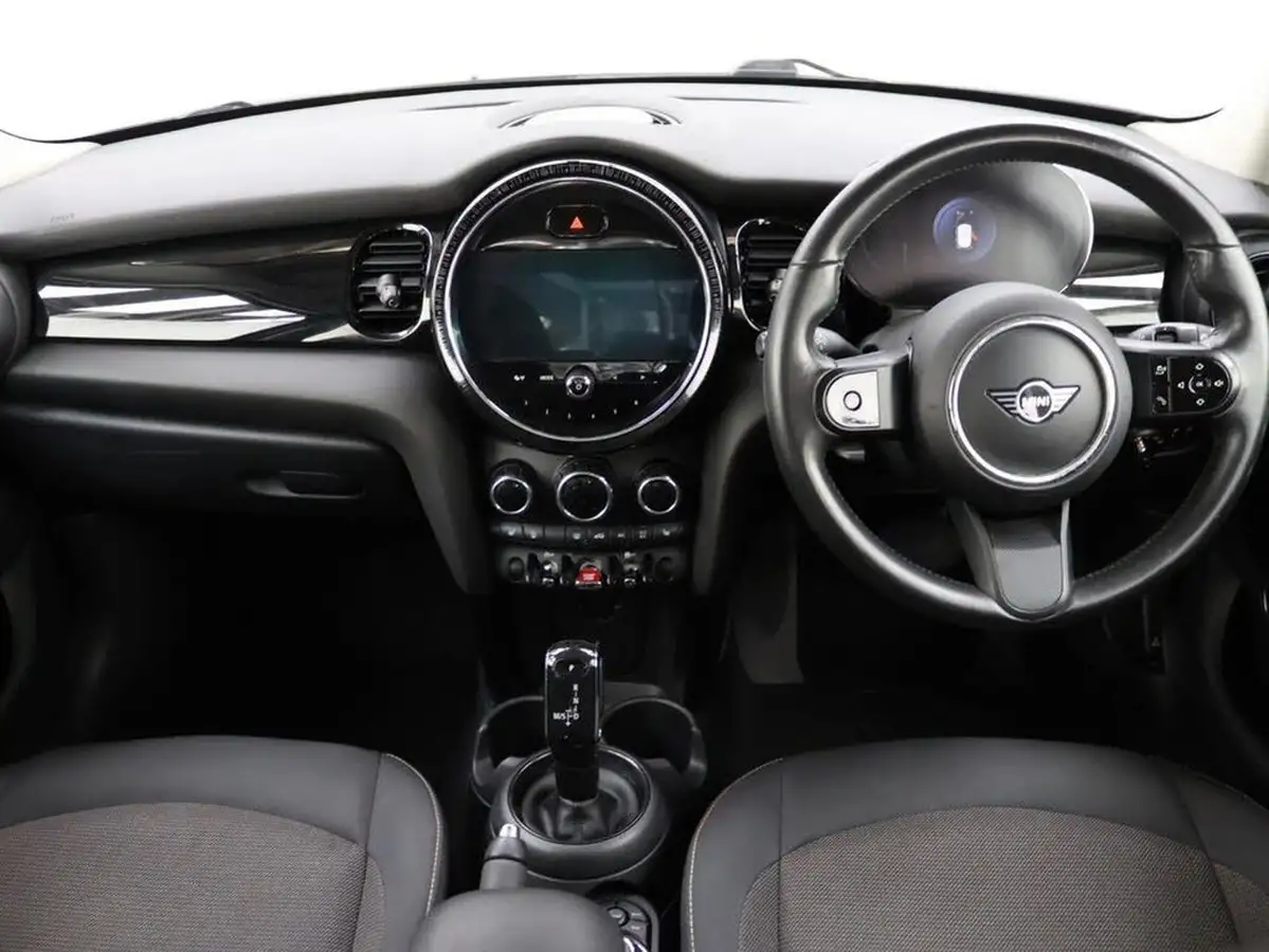 2022-mini-cooper-15-one-classic-5d-auto-big-17