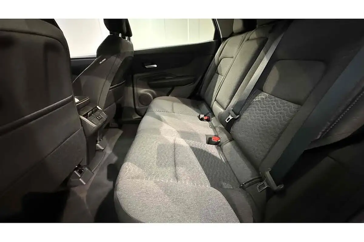 2024-nissan-ariya-e-engage-178kw-22kw-charger-big-38