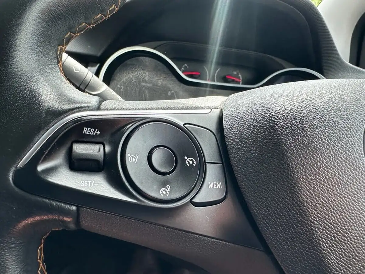 2019-vauxhall-crossland-x-12-elite-nav-83ps-big-37