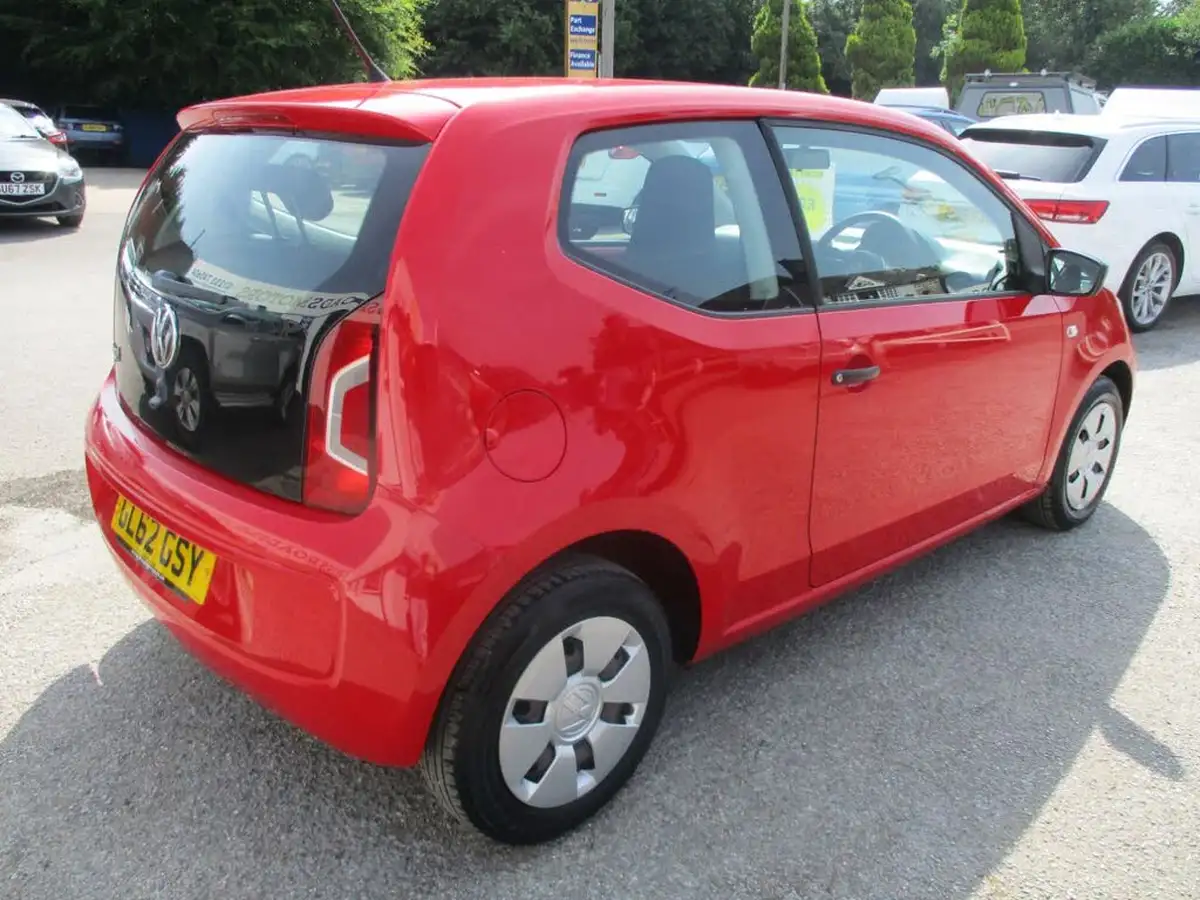 2013-volkswagen-up-10-take-up-59bhp-3d-big-5