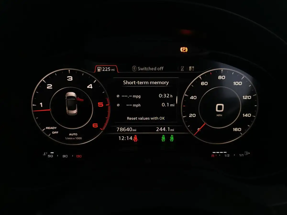 2017-audi-a3-cabriolet-20-tdi-s-line-150ps-nav-ss-big-28