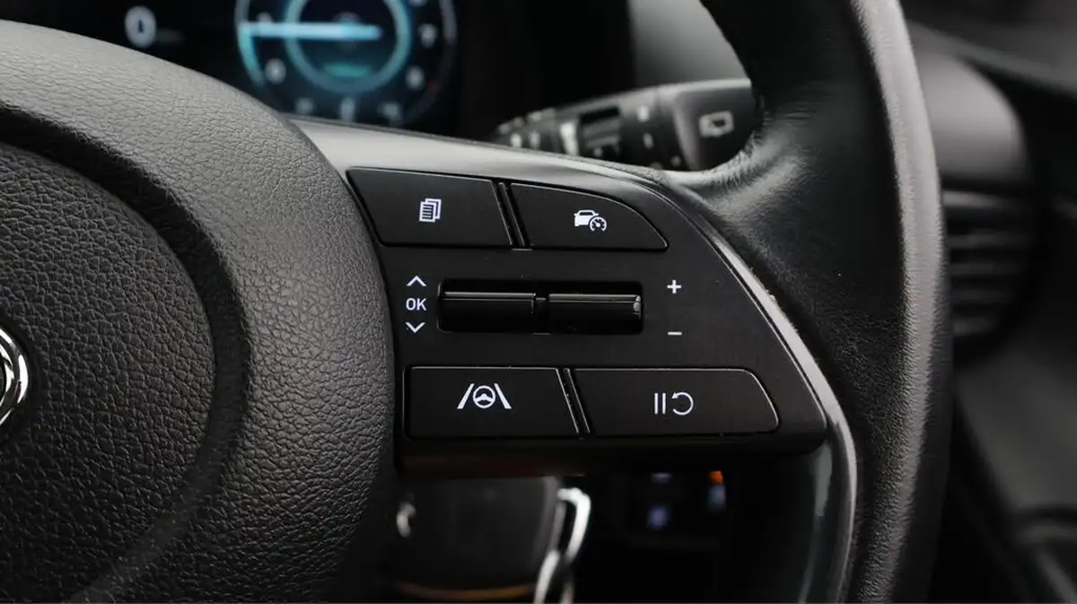 2022-hyundai-bayon-10-t-gdi-se-connect-big-23