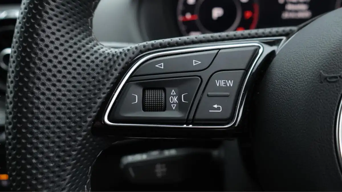 2023-audi-q2-15-35-tfsi-black-edition-s-tronic-big-21