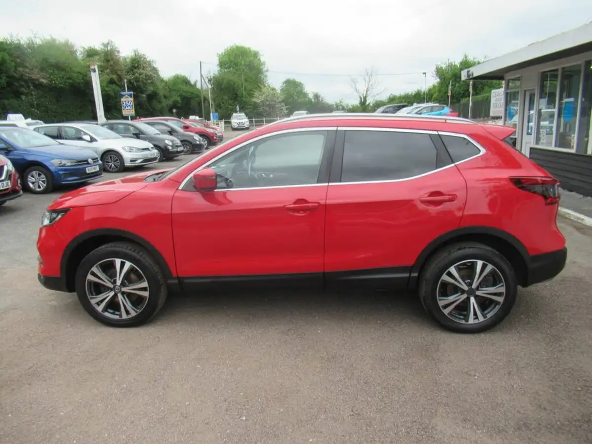 2017-nissan-qashqai-15dci-n-connecta-big-5