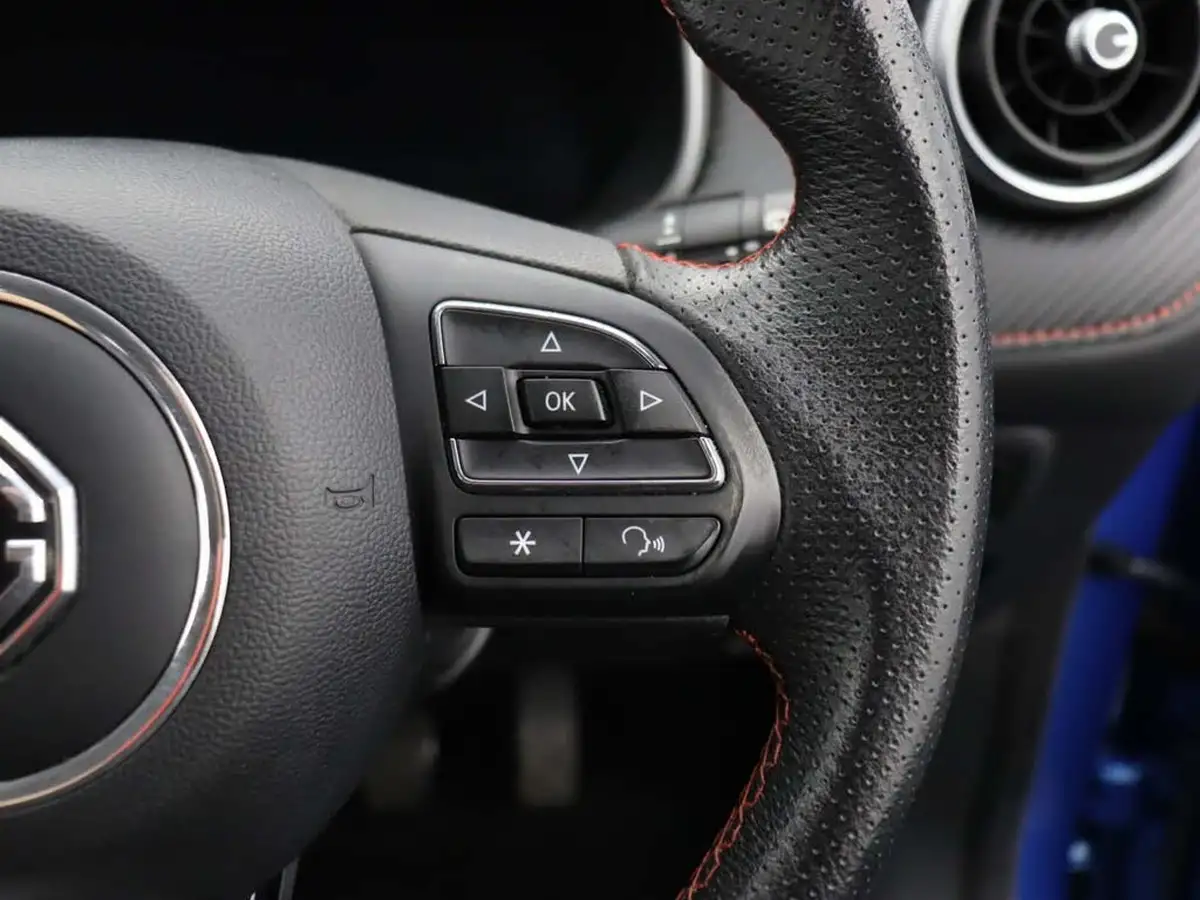 2022-mg-zs-suv-15-vti-tech-exclusive-big-24
