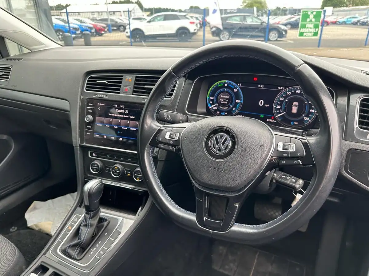 2019-volkswagen-golf-e-e-golf-big-3