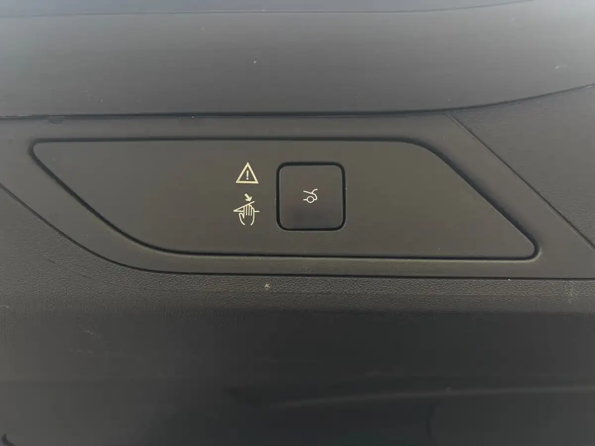 2021-citroen-grand-c4-spacetourer-15bluehdi-shine-eat8-big-3