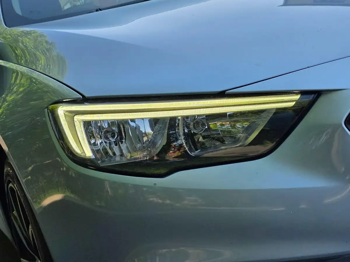 2017-vauxhall-insignia-grand-sport-15-turbo-design-165ps-big-35