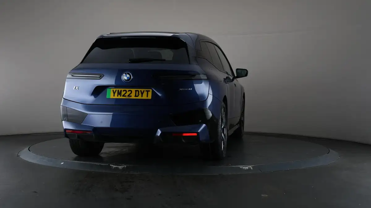 2022-bmw-ix-e-xdrive-40-m-sport-edition-big-79