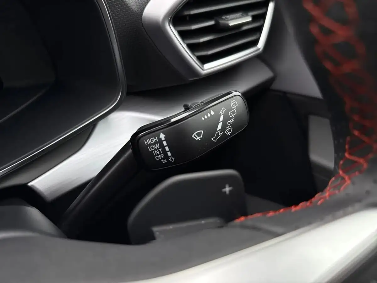 2024-seat-leon-big-50