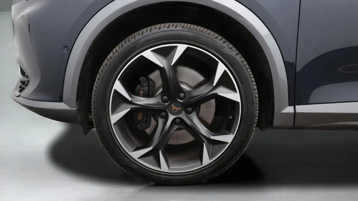 2022-cupra-formentor-20-tsi-vz2-310ps-4drive-big-18