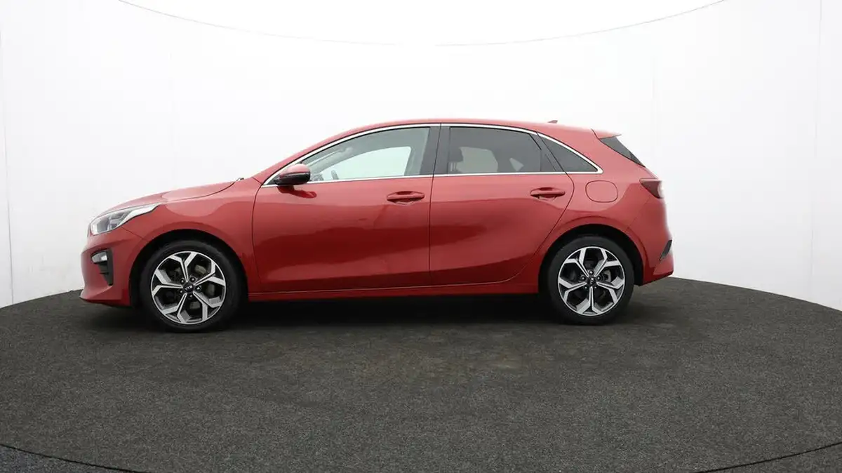 2021-kia-ceed-16crdi-3-48v-mhev-hatchback-big-70