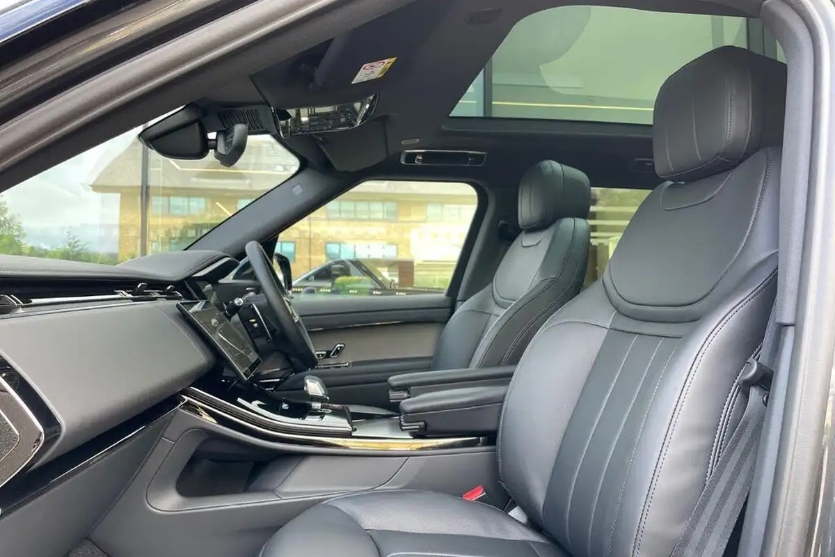 2025-land-rover-range-rover-sport-30-d250-edition-big-38