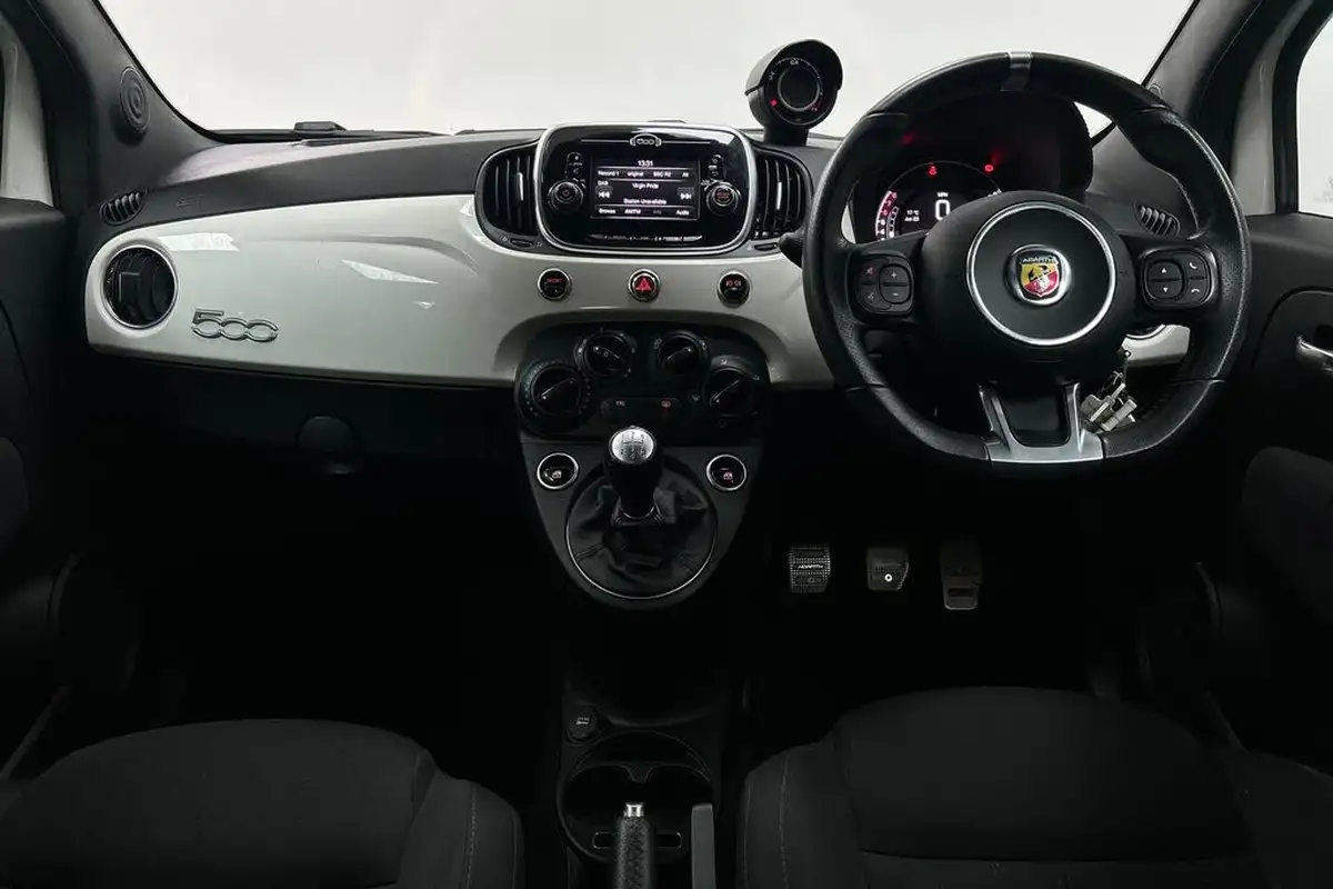 2019-abarth-595-14-tjet-big-4