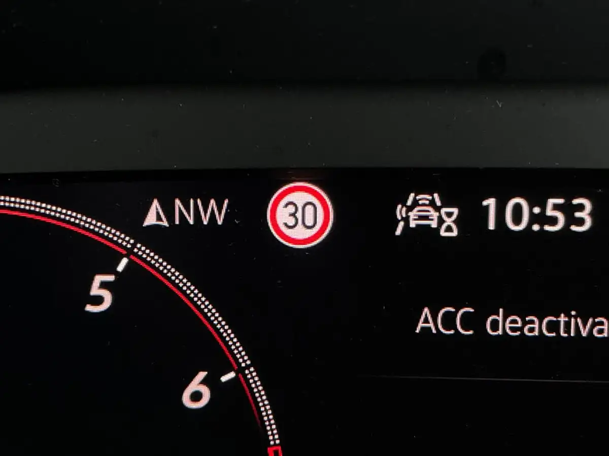 2021-volkswagen-tiguan-15-tsi-r-line-big-31