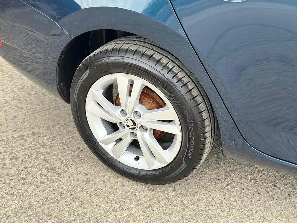 2021-skoda-fabia-10-tsi-se-95ps-estate-big-38