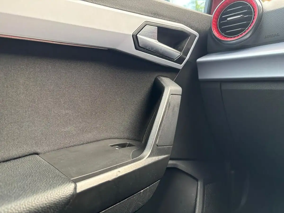 2022-seat-arona-10-tsi-fr-dsg-big-33