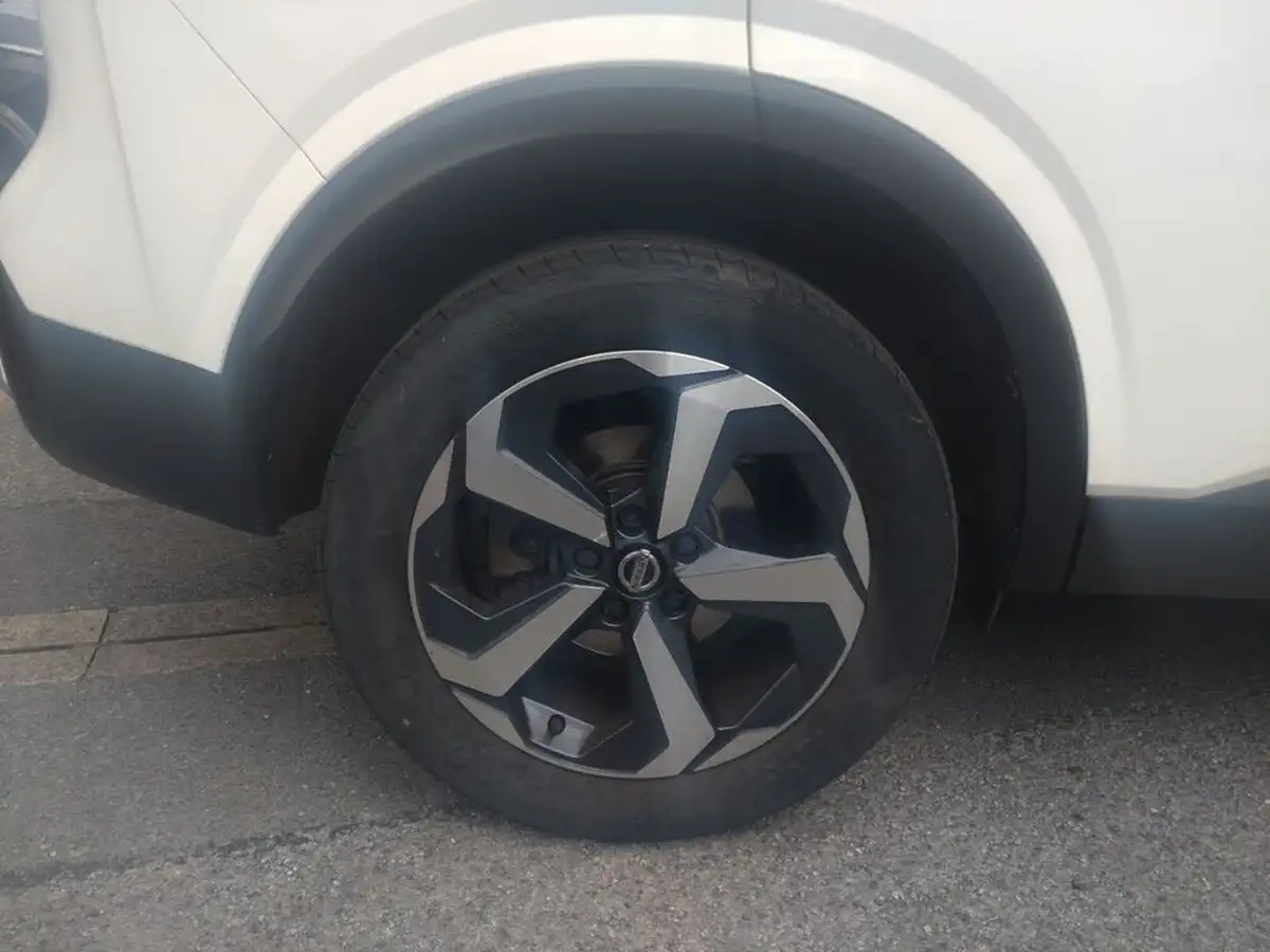 2022-nissan-qashqai-13-dig-t-n-connecta-140ps-big-26
