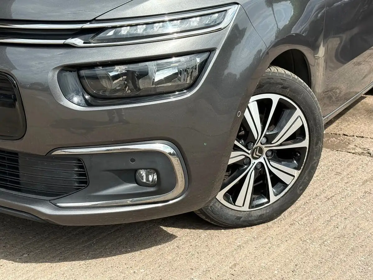 2017-citroen-grand-c4-picasso-16bluehdi-flair-big-79