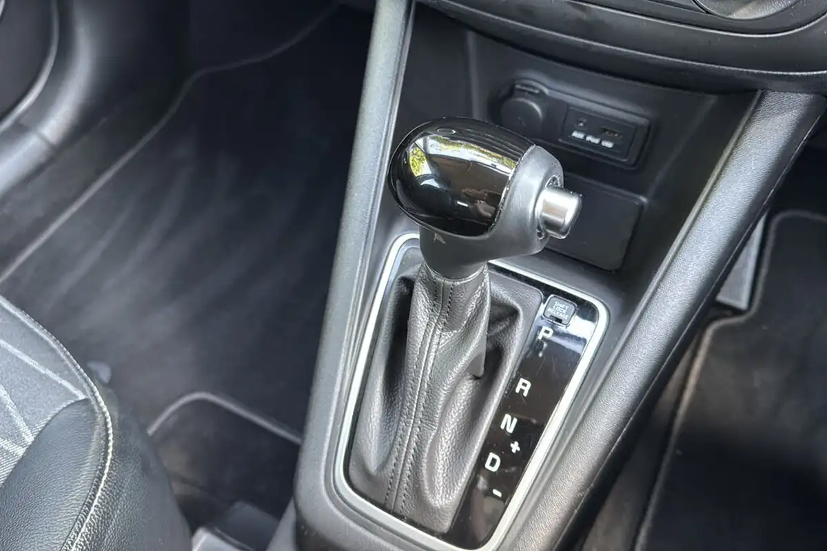 2018-kia-venga-16-3-auto-big-12